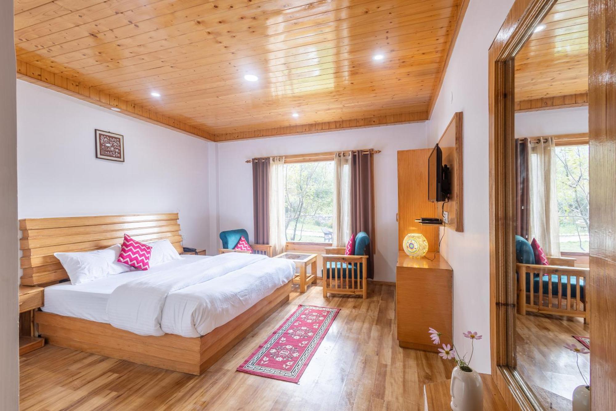 Aroha Residency- A Countryside Resort Manāli エクステリア 写真